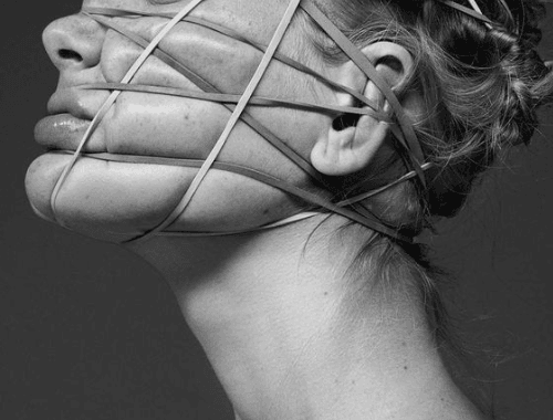 Explorando o Shibari: Cordas, Prazer e BDSM