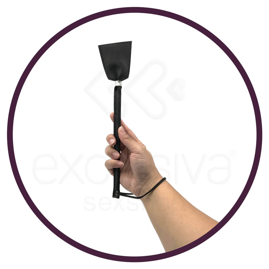 Kit Tiazinha Máscara e Chibata com Alça Feito em Couro Sintético - Brasil Fetiche | Disponível em 5 Cores - 12