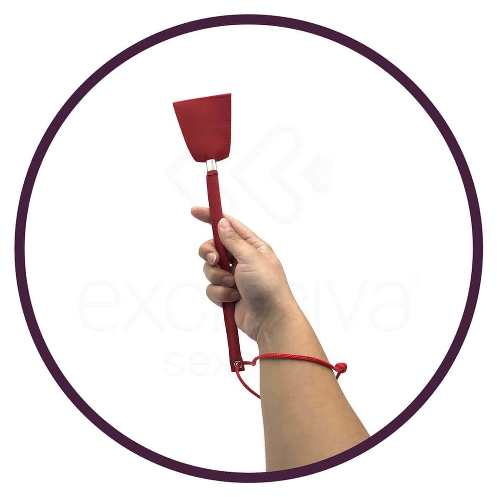 Kit Tiazinha Máscara e Chibata com Alça Feito em Couro Sintético - Brasil Fetiche | Disponível em 5 Cores - 8