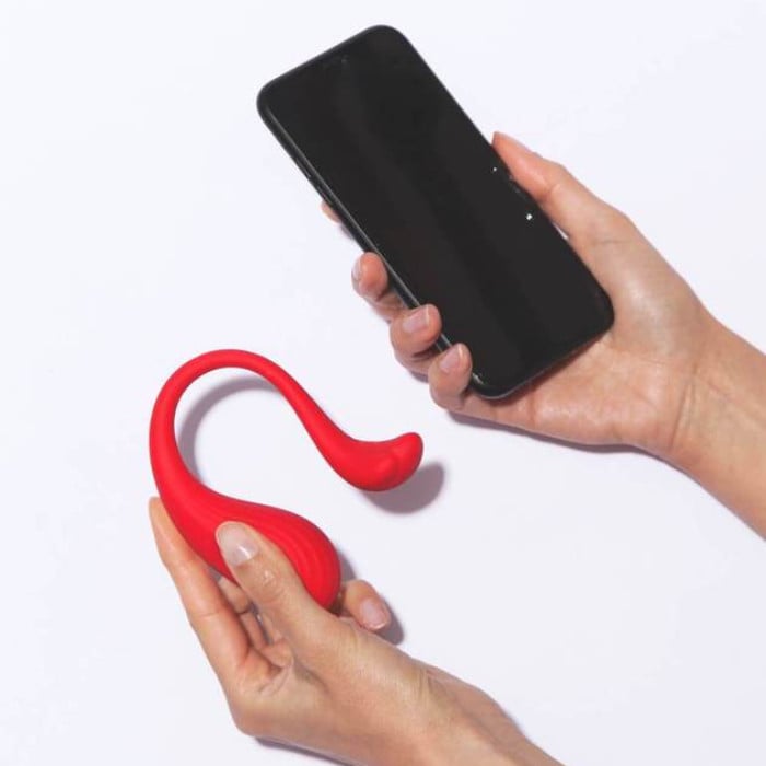 Cápsula Vibratória Interativa Recarregável com 11 Modos de Vibração e Aplicativo - Svakom Phoenix Neo | 7,4 x 3,3 cm - 7