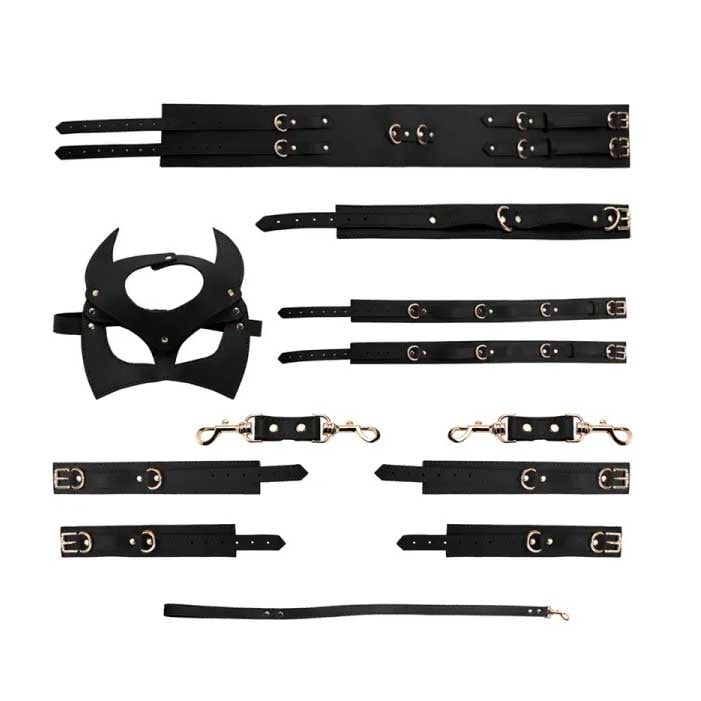 Kit Sado de Luxo com 7 Acessórios em Couro Sintético - Bondage Kits I Would Give It All To Not Be Sleeping Alone | Disponivel em 3 Cores - 13