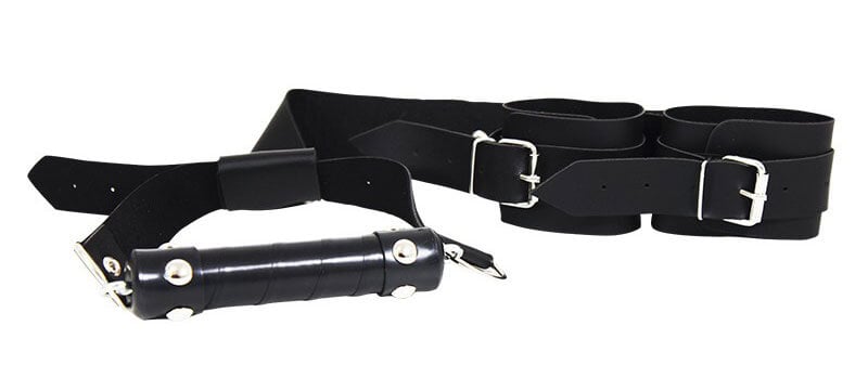 Mordaça em Forma de Bastão com Par de Algemas Traseira - La Pimienta Sado - 3