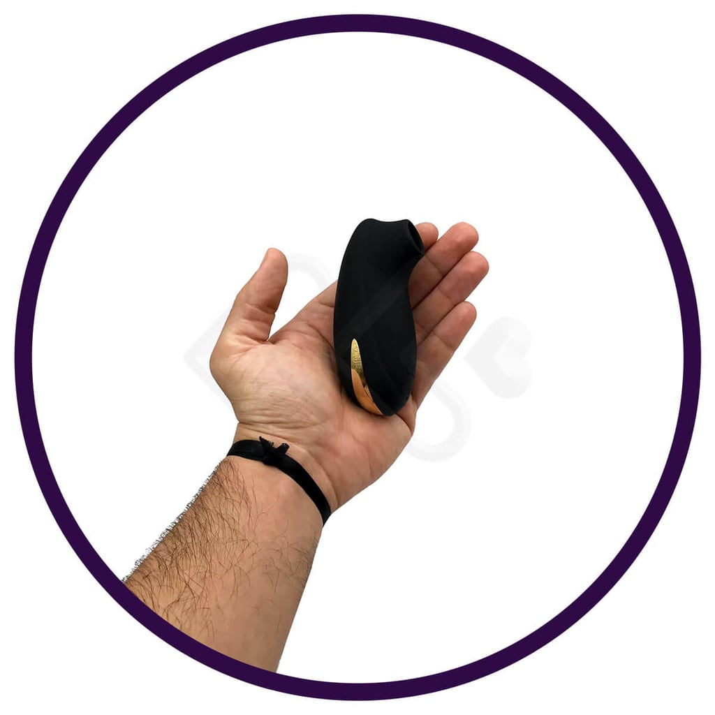 Estimulador de Clitóris com 7 Modos de Sucção e Detalhes em Ouro 18k - Lybaile Pretty Love Royal Pleasure Otis | 10,2 x 4,2 cm - 6