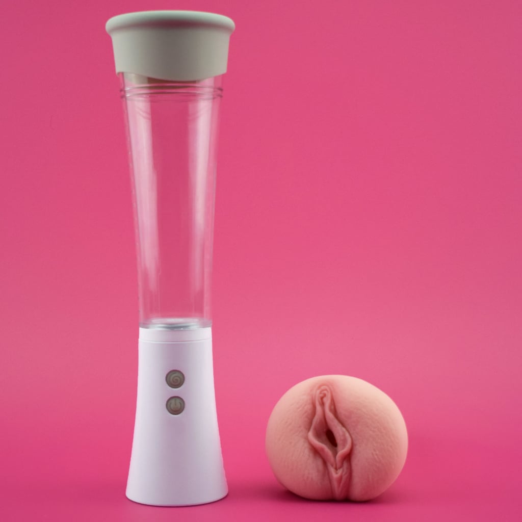 Masturbador com Vagina em Cyberskin, Função Sucção, 9 Modos de Vibração e Carregamento Via USB - S-hande Max Kit | 13 x 3,5 cm - 2