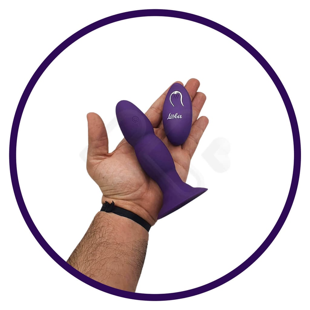 Plug Anal Cônico com Ventosa, Controle Remoto sem Fio, 4 Modos de Vibração e Rotação - Pretty Love Beaded For Extra Pleasure - 11,8 x 3,4 cm | Disponível em 3 Cores - 16