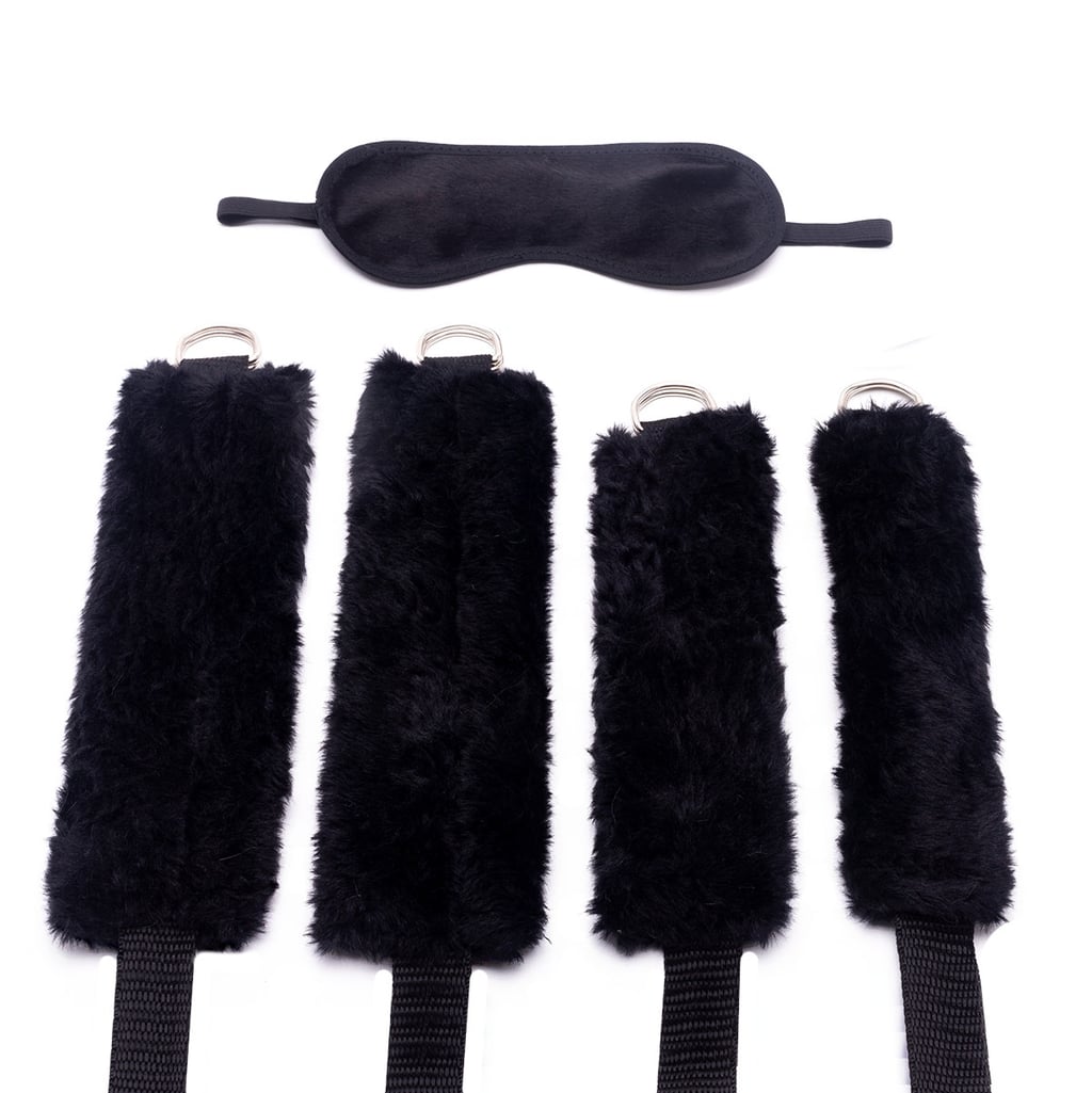 Kit Bondage com Amarras e Venda de Pelúcia - Sexy Fantasy | Cor: Preto - 1