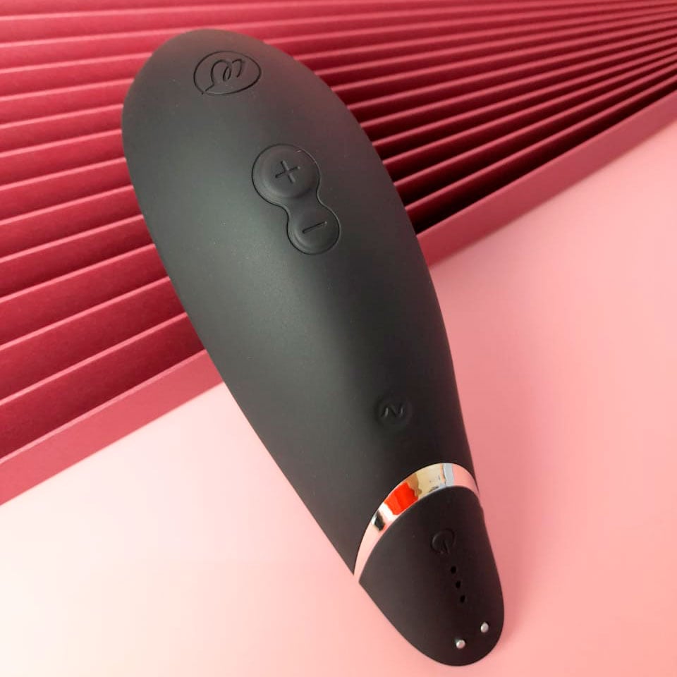 Kit com Mini Vibrador e Estimulador de Clitóris com Tecnologia de Sucção Recarregável - We-Vibe Silver Delights Limited Edition - 1