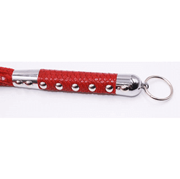 Foto 3 do produto Bondage - Chicote com Tiras em Couro Sintético com Aparência Premium - 29 cm | Cor: Vermelho
