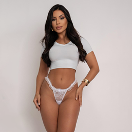 Calcinha Fio Dental Duplo em Renda e Detalhes de Babados - Exclusiva Lingerie | Disponível em 4 Tamanhos e 3 Cores