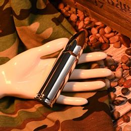 Cápsula em formato de Bala com 7 Vibrações Potentes, Led e Carregamento Via USB - Evolved Full Metal Love | 12 x 2,9 cm