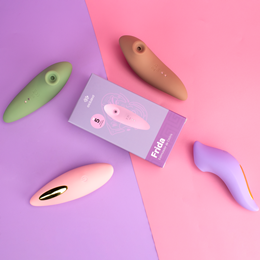 Estimulador Sugador de Clitóris em Silicone com 5 Modos de Pulsação, Resistência à Água e Recarregável via USB - Exclusiva Frida | 12,8 x 3,8 cm | Disponível em 4 Cores