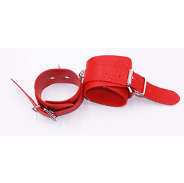 Foto 8 do produto Kit Bondage - Kit com Algema, Tornozeleira, Coleira, Venda, Guia, Chicote e Mordaça - Contém 7 Itens | Cor: Vermelho