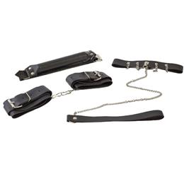 Kit Bondage Sexy com Algemas Ajustáveis, Coleira, Guia e Mordaça em Couro Sintético - Brasil Fetiche | Disponível em 2 Cores