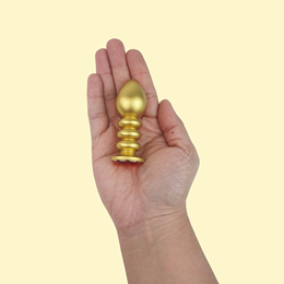 Plug Anal "P" no Formato Escalonado, Dourado e Fosco com Detalhe de Joia - Lust Metal Anal Screw | 7,7 x 2,8 cm | Disponível em 10 Cores