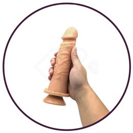 Prótese Peniana Realística com Glande Definida, Veias Salientes e Ventosa na Base - Sexy Fantasy Pura Luxúria | 17,5 x 3,8 cm