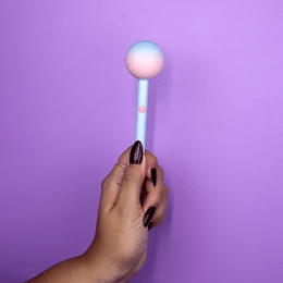 Vibrador Massageador com Formato de Pirulito, 10 Modos de Vibração, Recarregável e Máscara para Dormir - Kistoy Lala Pop