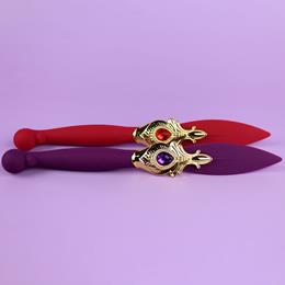 Vibrador de Ponto G e Clitóris em Forma de Pena, Feito em Silicone com 9 Modos de Vibração, 2 Motores e Carregamento via Cabo USB - S-Hande Whisper | Disponível em 2 Cores