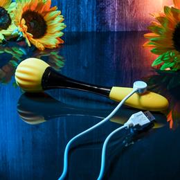 Vibrador sem Gênero Recarregável em Silicone Aveludado e Cromado com 10 Modos de Vibração - Gender X Sunflower | 20 x 4,5 cm