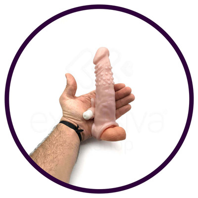 Foto 4 do produto Capa Peniana em Silicone com Texturas Anelar e Cápsula Vibratória em 12 Modos de Vibração - Adão e Eva Tiger Sleeve | 12,7 x 3,7 cm | Disponível em 2 Cores