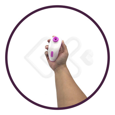 Foto 7 do produto Addie Suction - Estimulador Clitoriano Recarregável com 10 Intensidades de Pulsação - 10,2 x 4,8 cm | Cor: Roxo