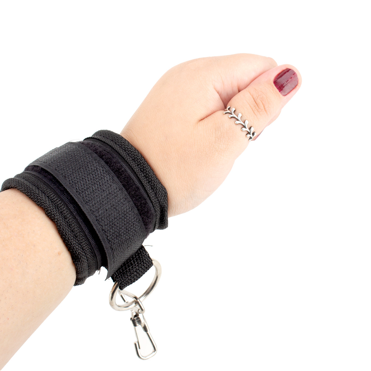 Algemas e Tornozeleiras Interligadas por Argola e Mosquetão - Bondage Lure Cross - 5