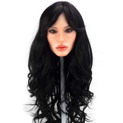 Amani - Boneca Realística em TPE com Cabelo Curto Castanho, Olhos Castanhos, Seios Fartos, Vértebras em Aço e Demais Acessórios - Sigafun | 42 kg e 1,63 Metros de Altura