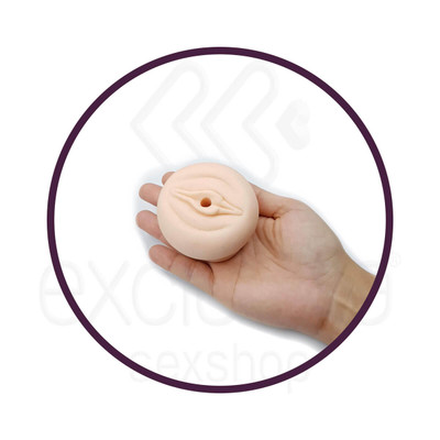 Anel para Bomba Peniana em Cyber Skin Formato de Vagina - Luv Pump | 7 x 4,8 cm