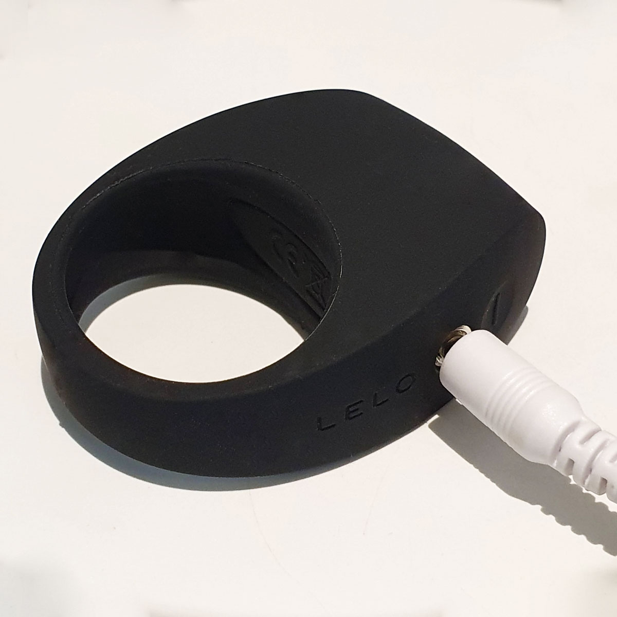 Anel Peniano com 6 Tipos de Estímulos, Feito em Silicone Macio e Resistente à Água - LELO Tor II | Disponível em 2 Cores - 5