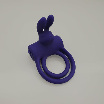 Anel Peniano Duplo para Pênis e Escroto com 10 Modos de Vibração e Estimulador de Clitóris - Adam & Eve's Silicone Rechargeable Rabbit Ring | 7,7 x 5,8 cm