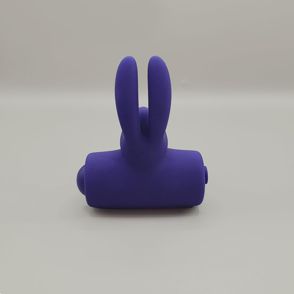 Anel Peniano Duplo para Pênis e Escroto com 10 Modos de Vibração e Estimulador de Clitóris - Adam & Eve's Silicone Rechargeable Rabbit Ring | 7,7 x 5,8 cm - 6