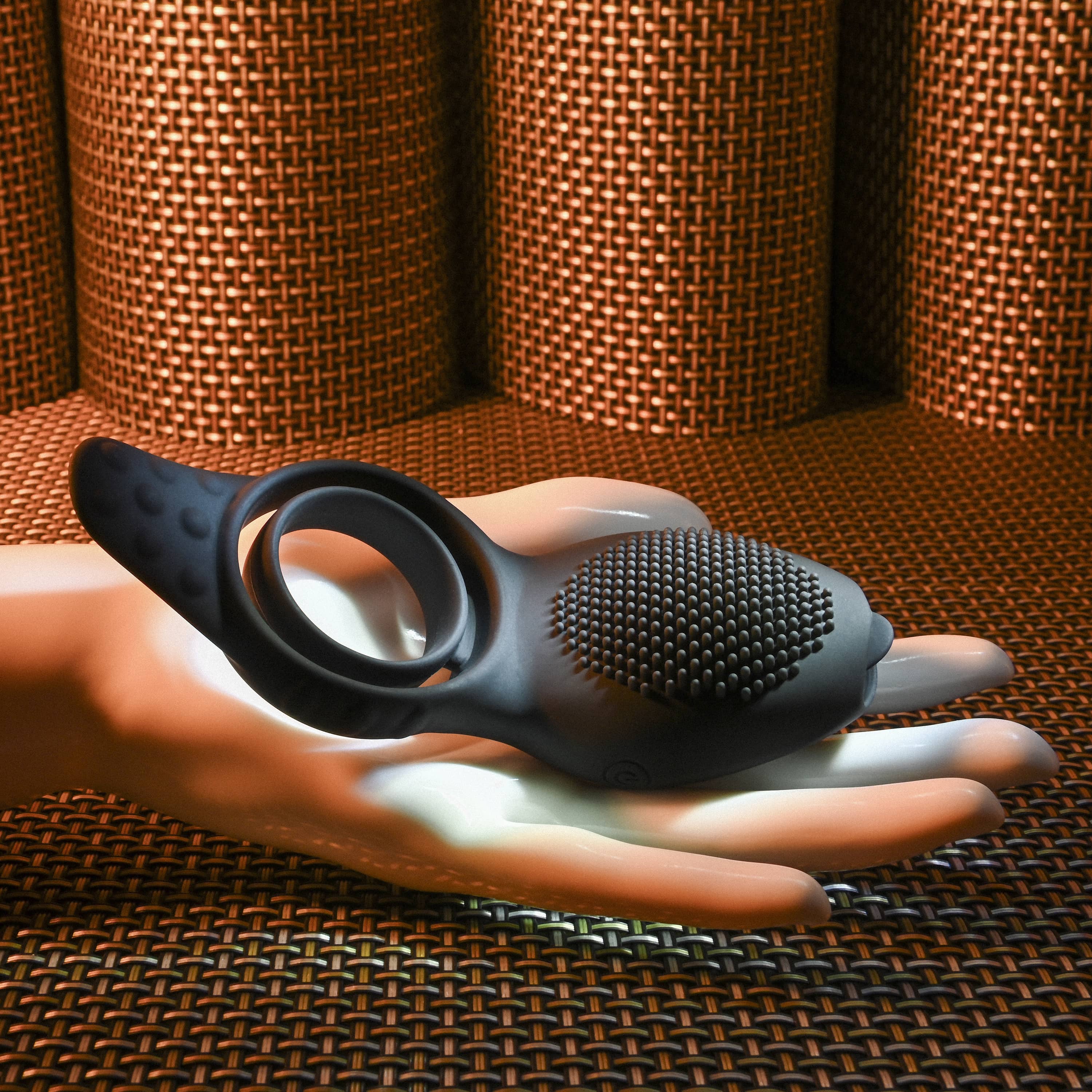 Anel Peniano e Escroto, Recarregável com Estimulador de Cerdas e Língua Vibratória - Zero Tolerance Mr. Flicker | 14,5 x 5 cm - 8