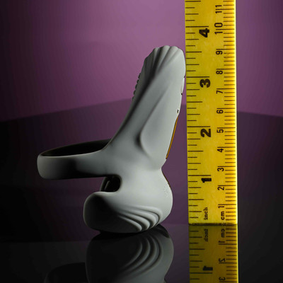 Foto 7 do produto Anel Peniano com Estimulador Escrotal em Silicone, Cerdas, Texturas, 10 Modos de Vibrações e Recarregável - Gender X Undercarriage
