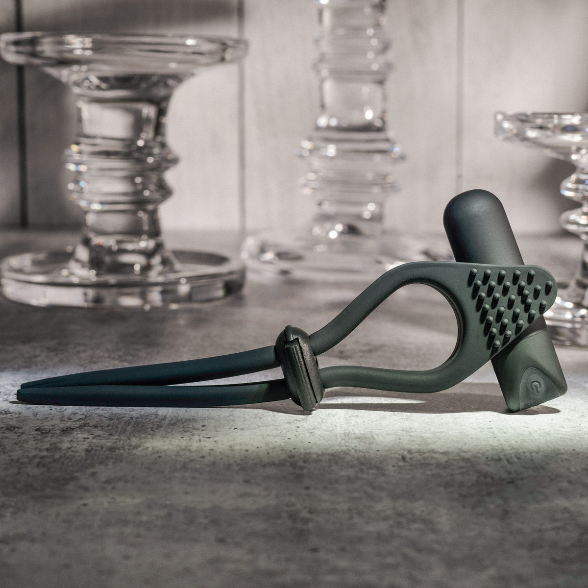 Anel Peniano Regulável em Silicone e Cápsula Vibratória com 10 Modos de Vibração e Recarregável - Zero Tolerance Black Tie Affair | 16 x 3,2 cm - 3