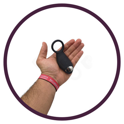 Foto 8 do produto Anel Peniano em Silicone Aveludado com Cerdas Estimuladoras, 10 Modos de Vibração e Carregamento via Cabo USB - Vibe Duke | 10,7 x 3,9 cm