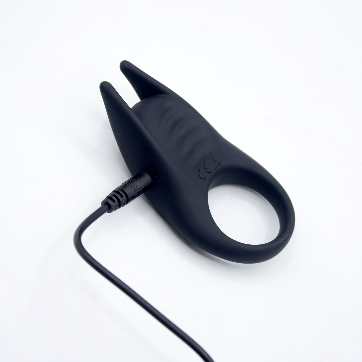 Anel Peniano em Silicone com Estimulador de Clitóris, 10 Modos de Vibração, Controle Remoto Sem Fio e Carregamento via USB - Winyi Lucas ll - 3