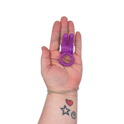 Foto 7 do produto Anel Peniano em Silicone no Formato de Coelho com Mini Cerdas e Vibração Única - You Vibe Vibrating Ring | Disponível em 3 Cores