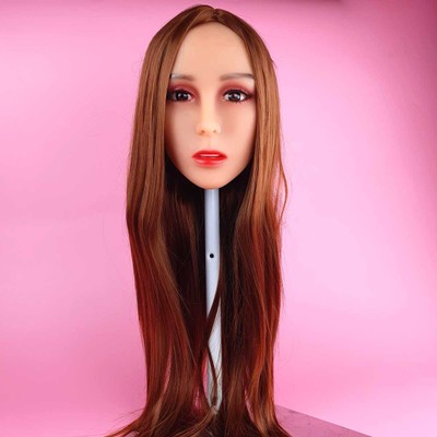 Anna - Boneca Realística em TPE com Pele Morena, Cabelo Longo, Olhos Castanhos, Seios Fartos, Vértebras em Aço e Acessórios - 34 Kg e 1,48 Metros de Altura