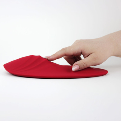 Foto 7 do produto Base Vibratória Estimuladora de Clitóris em Silicone com 9 Modos de Vibração e Carregamento Via Cabo USB - S-Hande Love Pad | 27 x 15 cm