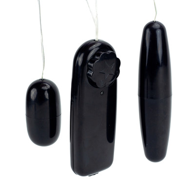 Foto 5 do produto Capa Peniana em Silicone com Cápsulas Vibratórias, Estimulador de Clítoris e Controle Remoto com Fio - Boss Cock Beater | 8,5 x 3,7 cm