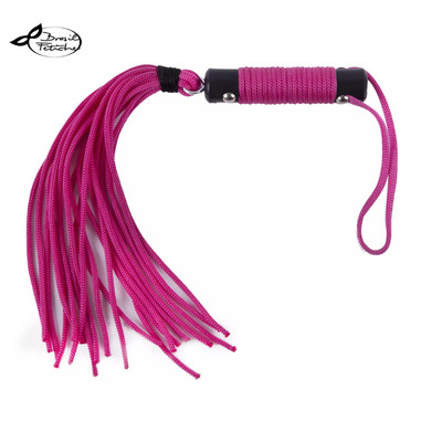 Foto 3 do produto Chicote Luxo de Cordas - Brasil Fetiche | 48 cm | Disponível em 7 Cores