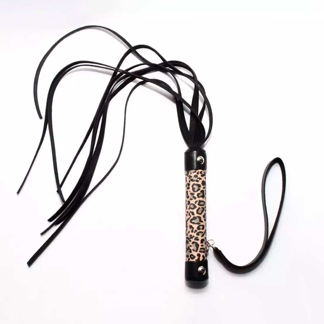 Chicote Luxo com Tiras em Couro Sintético e Alça de Segurança - Brasil Fetiche | 53 cm | Disponível em 6 Cores - 2