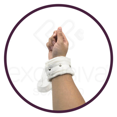 Foto 12 do produto Kit Bondage com 4 Amarras e Venda em Pelúcia - Brasil Fetiche | Disponível em 5 Cores