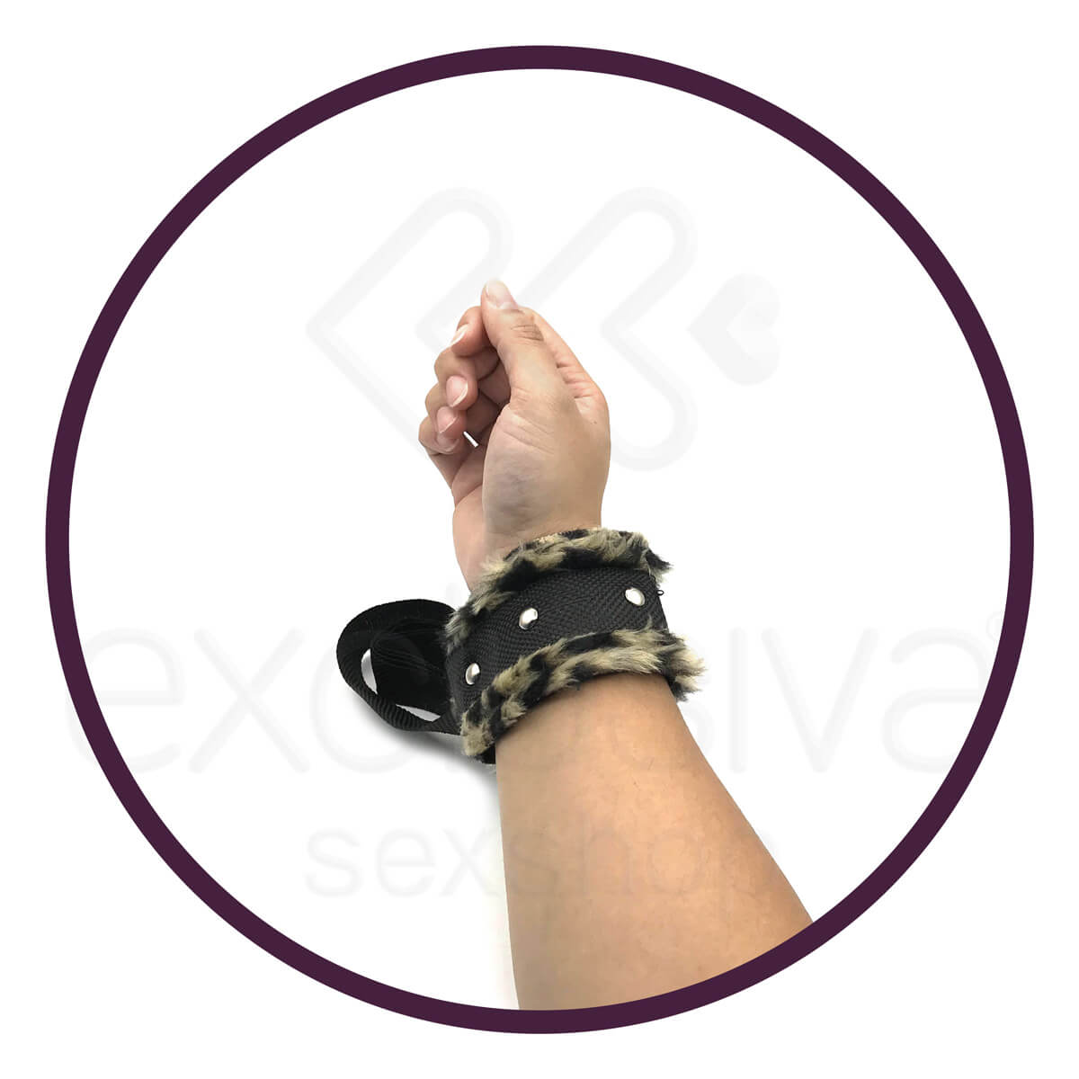 Kit Bondage com 4 Amarras e Venda em Pelúcia - Brasil Fetiche | Disponível em 5 Cores - 14