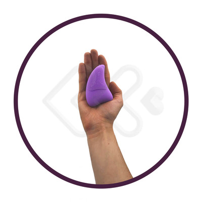 Foto 11 do produto Massageador de Seios em Silicone com Cerdas Estimuladoras e 12 Modos de Vibração - Breast Massager | 9,4 x 5,4 cm