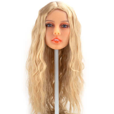 Bruna - Boneca Realística em TPE com Cabelos Longos, Olhos Verdes , Seios Fartos, Vértebras em Aço e Acessórios - 37 kg e 1,68 Metros de Altura