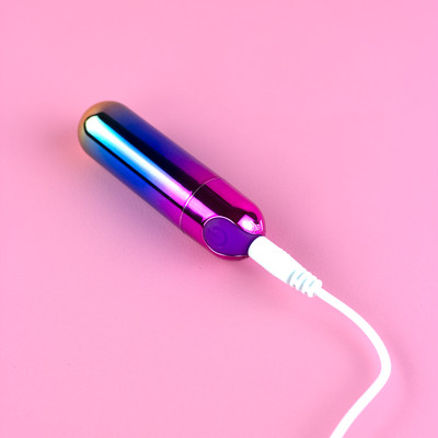 Foto 3 do produto Bullet em ABS com 10 Modos de Vibração, Recarregável - Exclusiva Rainbow | 7,5 x 2 cm