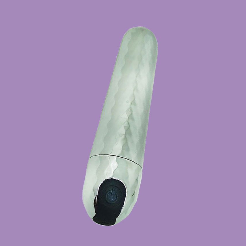 Bullet em ABS e Silicone com 10 Modos de Vibrações e Recarregável - Diamond Love | 8,1 x 2 cm | Disponível em 3 Cores - 4