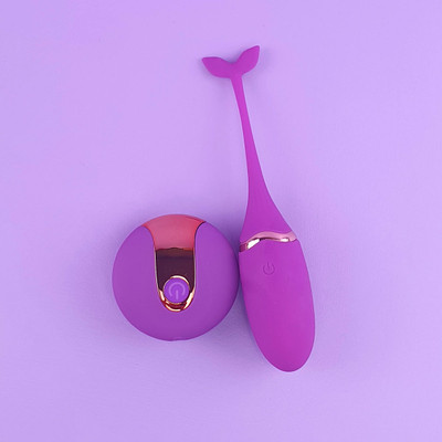 Foto 6 do produto Bullet Massageador em Silicone, Recarregável, 10 Modos de Vibrações e Controle Sem Fio - Private Massager | 14 x 2,9 cm | Disponível em 3 Cores