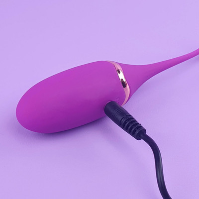 Foto 8 do produto Bullet Massageador em Silicone, Recarregável, 10 Modos de Vibrações e Controle Sem Fio - Private Massager | 14 x 2,9 cm | Disponível em 3 Cores