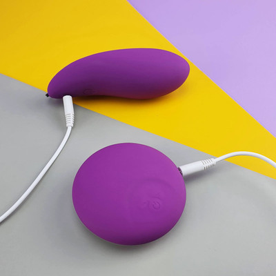 Foto 3 do produto Bullet de Ponto G e Estimulador em Controle Remoto Sem Fio, Recarregável com 9 Modos de Vibração e Resistente à Água - S-Hande Amanda | Cor: Roxo